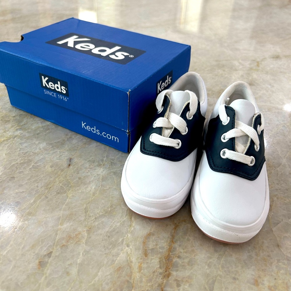 Keds School Days Brand New in Box